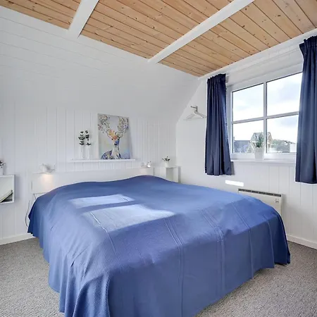 Viana - 100m From The Sea By Interhome *