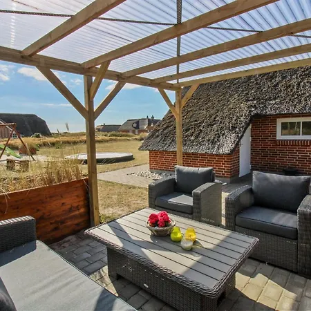 Vakantiehuis Viana - 100m From The Sea By Interhome