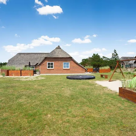 Vakantiehuis Viana - 100m From The Sea By Interhome *