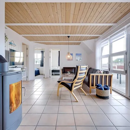 Vakantiehuis Viana - 100m From The Sea By Interhome *