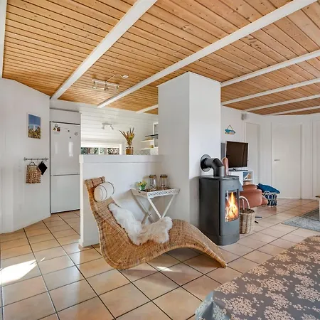 Viana - 100m From The Sea By Interhome Feriehus