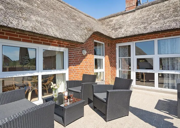 Viana - 100m From The Sea By Interhome *